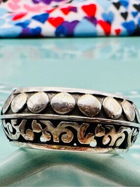 Brighton Silver tone Ring with Scroll and Pebble Design- size 7